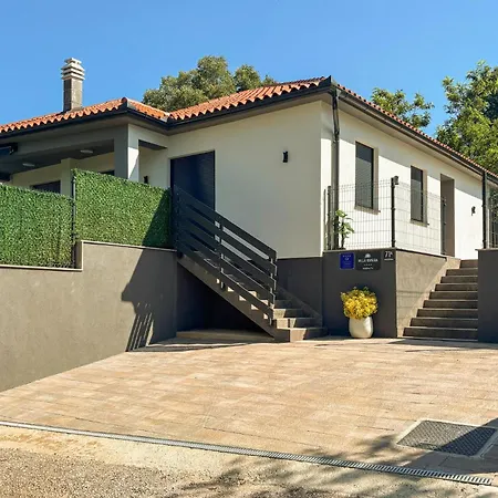 Cozy In Casa de Férias Nedeščina